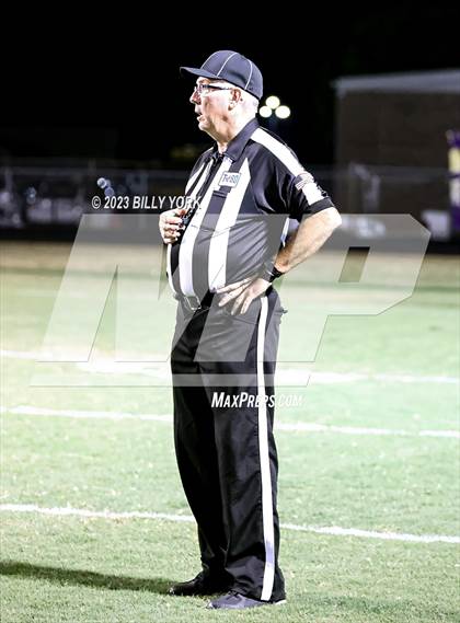 Thumbnail 1 in Grand Saline vs Edgewood photogallery.