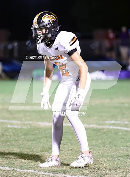 Thumbnail 2 in Grand Saline vs Edgewood photogallery.