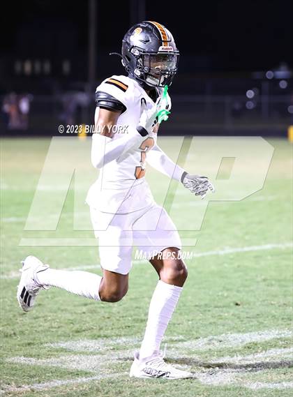 Thumbnail 1 in Grand Saline vs Edgewood photogallery.