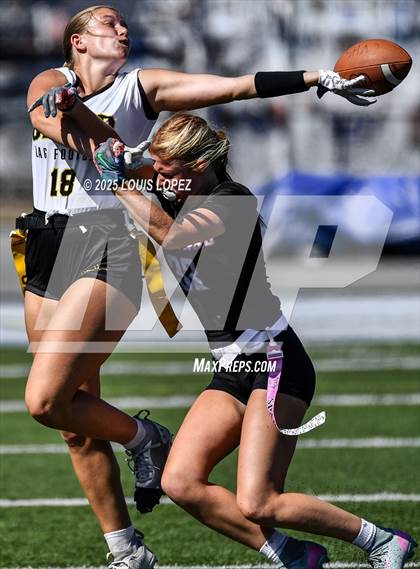 Thumbnail 3 in Capistrano Valley @ Villa Park photogallery.