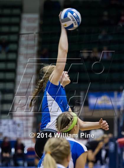 Thumbnail 1 in Williamsville South vs. John Glenn (NYSPHSAA Class B Final) photogallery.