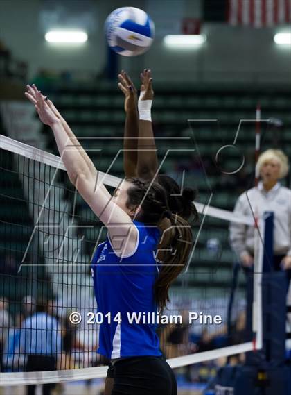 Thumbnail 1 in Williamsville South vs. John Glenn (NYSPHSAA Class B Final) photogallery.