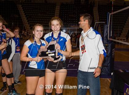 Thumbnail 3 in Williamsville South vs. John Glenn (NYSPHSAA Class B Final) photogallery.