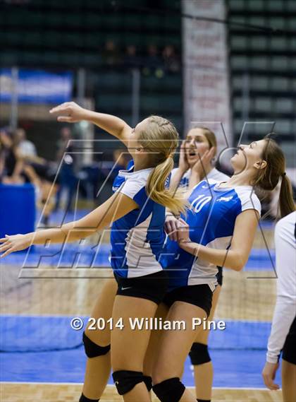 Thumbnail 1 in Williamsville South vs. John Glenn (NYSPHSAA Class B Final) photogallery.