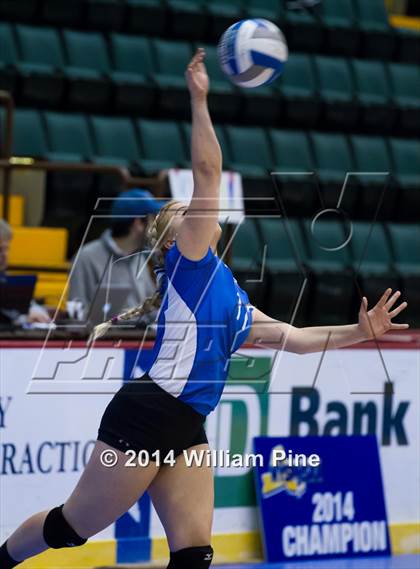 Thumbnail 2 in Williamsville South vs. John Glenn (NYSPHSAA Class B Final) photogallery.