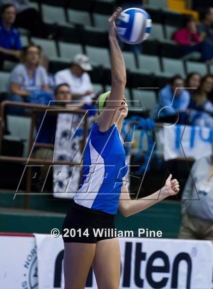 Thumbnail 3 in Williamsville South vs. John Glenn (NYSPHSAA Class B Final) photogallery.