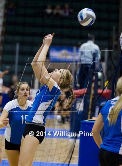 Thumbnail 2 in Williamsville South vs. John Glenn (NYSPHSAA Class B Final) photogallery.