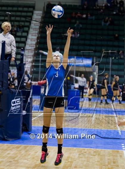 Thumbnail 2 in Williamsville South vs. John Glenn (NYSPHSAA Class B Final) photogallery.