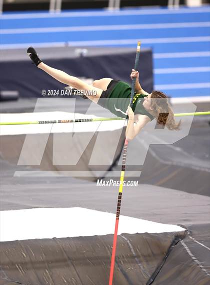 Thumbnail 3 in Beach District Pole Vault (Meet #3) photogallery.