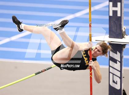 Thumbnail 1 in Beach District Pole Vault (Meet #3) photogallery.