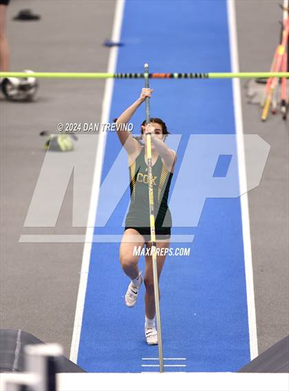 Thumbnail 3 in Beach District Pole Vault (Meet #3) photogallery.