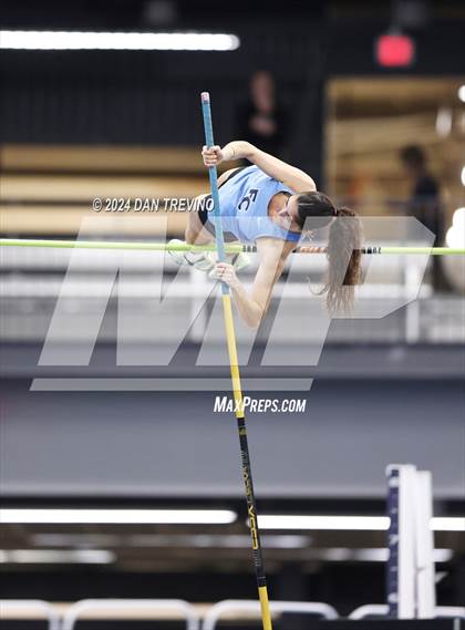 Thumbnail 1 in Beach District Pole Vault (Meet #3) photogallery.
