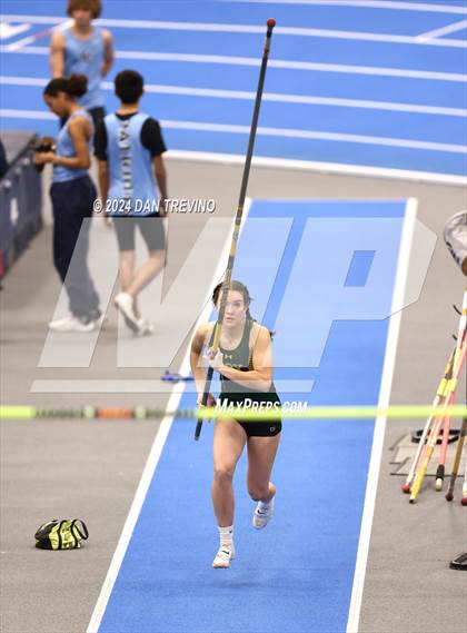 Thumbnail 1 in Beach District Pole Vault (Meet #3) photogallery.