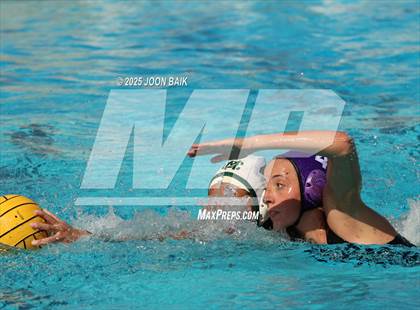 Thumbnail 2 in College Park vs Moreau Catholic (Battle of the Bay) photogallery.