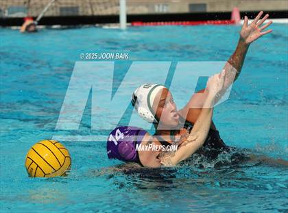 Thumbnail 2 in College Park vs Moreau Catholic (Battle of the Bay) photogallery.