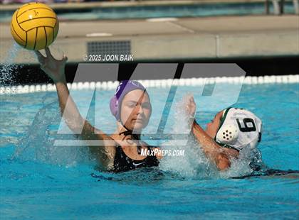 Thumbnail 3 in College Park vs Moreau Catholic (Battle of the Bay) photogallery.
