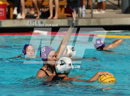Thumbnail 2 in College Park vs Moreau Catholic (Battle of the Bay) photogallery.