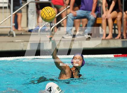 Thumbnail 3 in College Park vs Moreau Catholic (Battle of the Bay) photogallery.