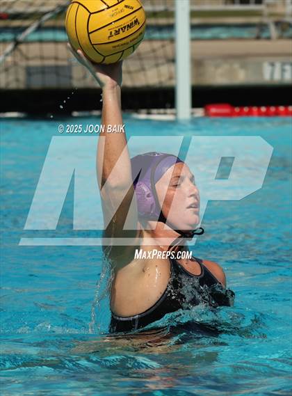 Thumbnail 3 in College Park vs Moreau Catholic (Battle of the Bay) photogallery.
