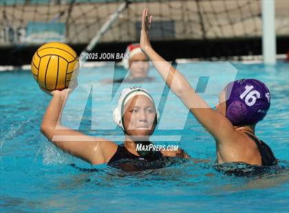Thumbnail 2 in College Park vs Moreau Catholic (Battle of the Bay) photogallery.