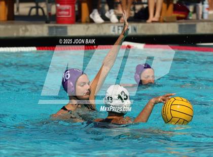 Thumbnail 2 in College Park vs Moreau Catholic (Battle of the Bay) photogallery.