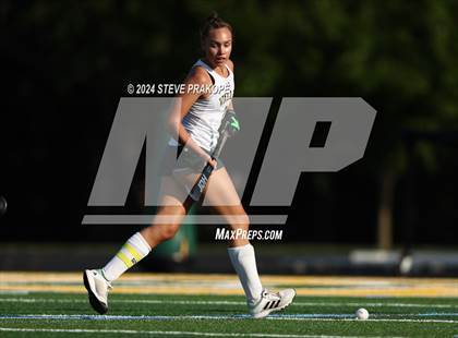 Thumbnail 1 in Independence @ Loudoun Valley photogallery.
