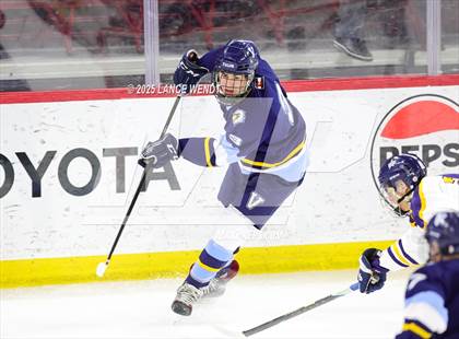 Thumbnail 2 in Poudre School District vs. Valor Christian (CHSAA 5A Final) photogallery.