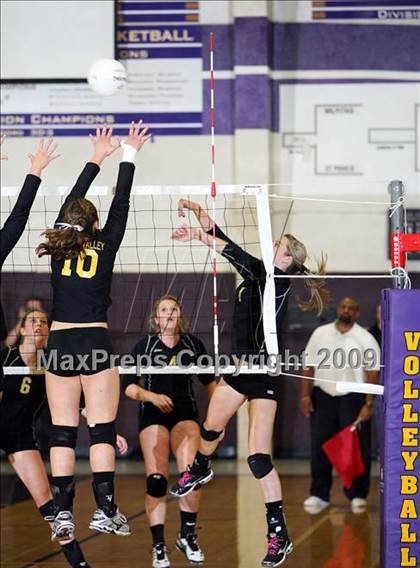 Thumbnail 3 in Granada @. Amador Valley (CIF NCS D1 Final) photogallery.