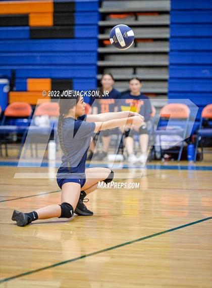 Thumbnail 2 in Ironwood Ridge vs Cholla photogallery.