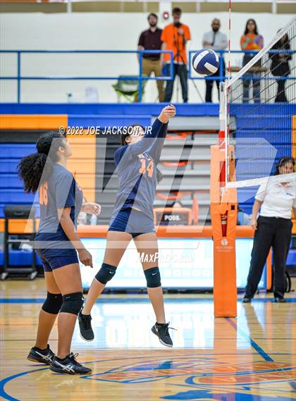 Thumbnail 2 in Ironwood Ridge vs Cholla photogallery.