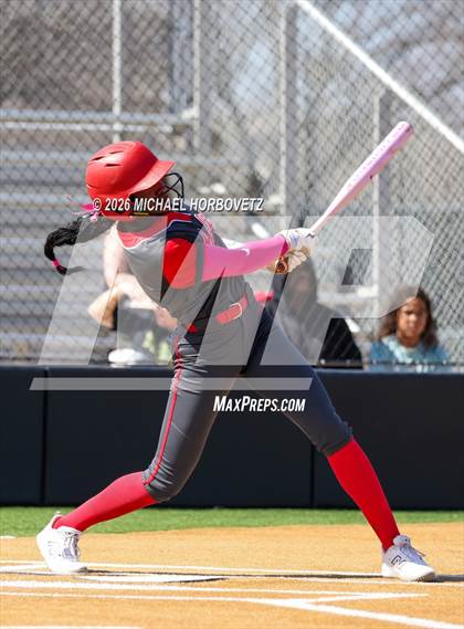 Thumbnail 3 in Melissa vs Aledo photogallery.