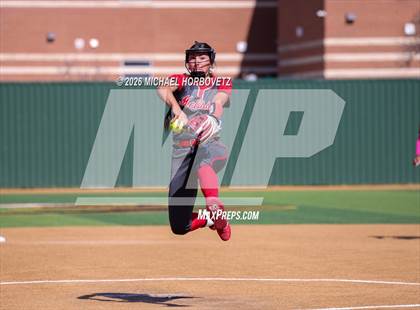 Thumbnail 3 in Melissa vs Aledo photogallery.