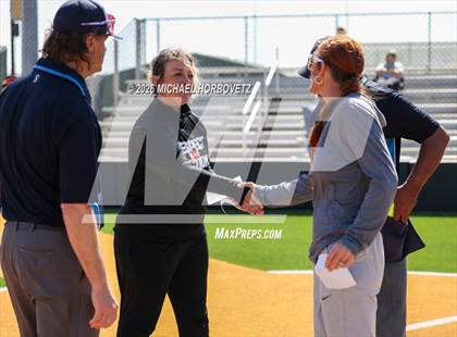 Thumbnail 3 in Melissa vs Aledo photogallery.