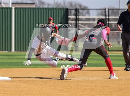 Thumbnail 2 in Melissa vs Aledo photogallery.