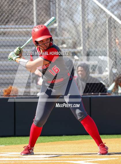 Thumbnail 3 in Melissa vs Aledo photogallery.