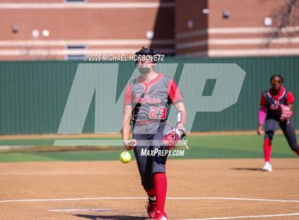 Thumbnail 3 in Melissa vs Aledo photogallery.
