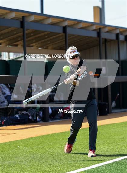 Thumbnail 1 in Melissa vs Aledo photogallery.