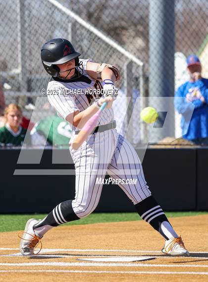 Thumbnail 1 in Melissa vs Aledo photogallery.