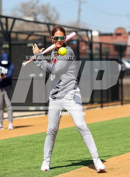 Thumbnail 1 in Melissa vs Aledo photogallery.