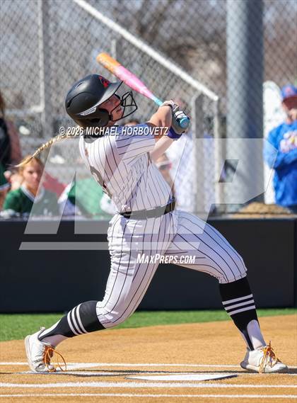 Thumbnail 2 in Melissa vs Aledo photogallery.