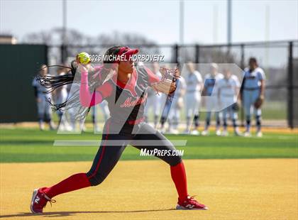 Thumbnail 3 in Melissa vs Aledo photogallery.