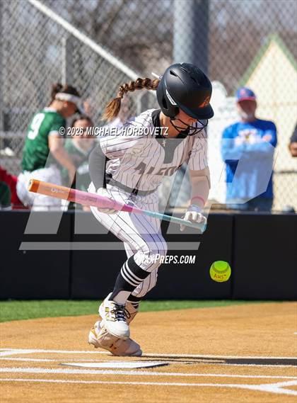 Thumbnail 1 in Melissa vs Aledo photogallery.