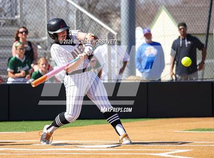 Thumbnail 3 in Melissa vs Aledo photogallery.