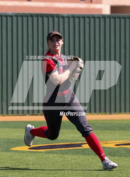 Thumbnail 2 in Melissa vs Aledo photogallery.