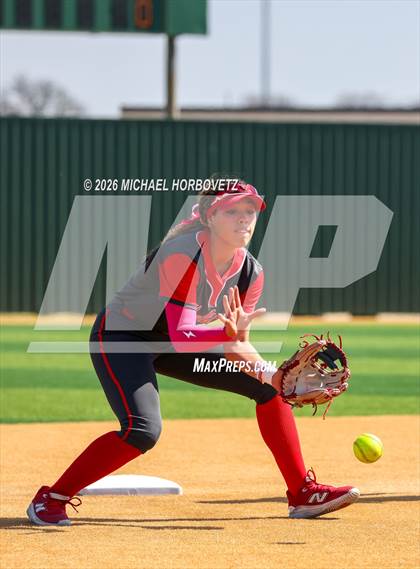 Thumbnail 1 in Melissa vs Aledo photogallery.