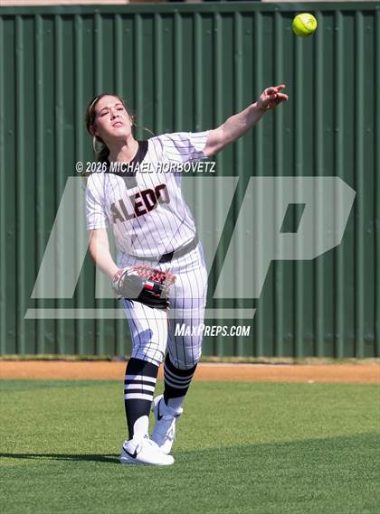Thumbnail 1 in Melissa vs Aledo photogallery.