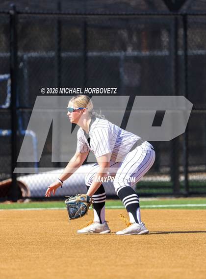 Thumbnail 1 in Melissa vs Aledo photogallery.