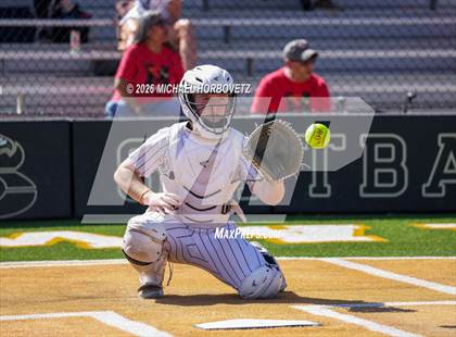 Thumbnail 3 in Melissa vs Aledo photogallery.