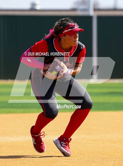 Thumbnail 2 in Melissa vs Aledo photogallery.