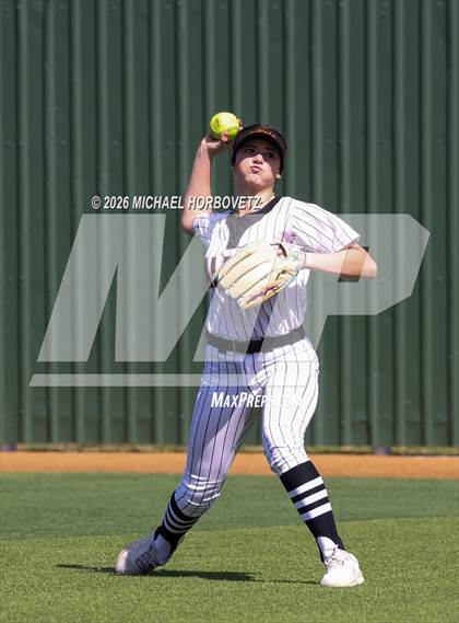Thumbnail 1 in Melissa vs Aledo photogallery.